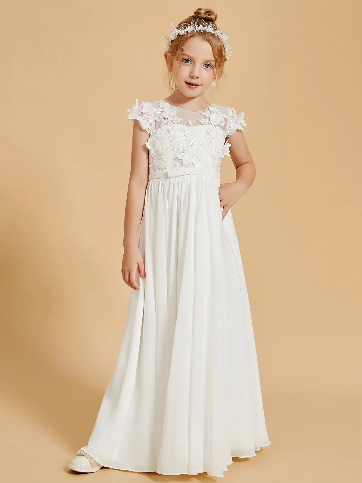 Charming Flower Girl Dresses with Chiffon and Appliqued Details