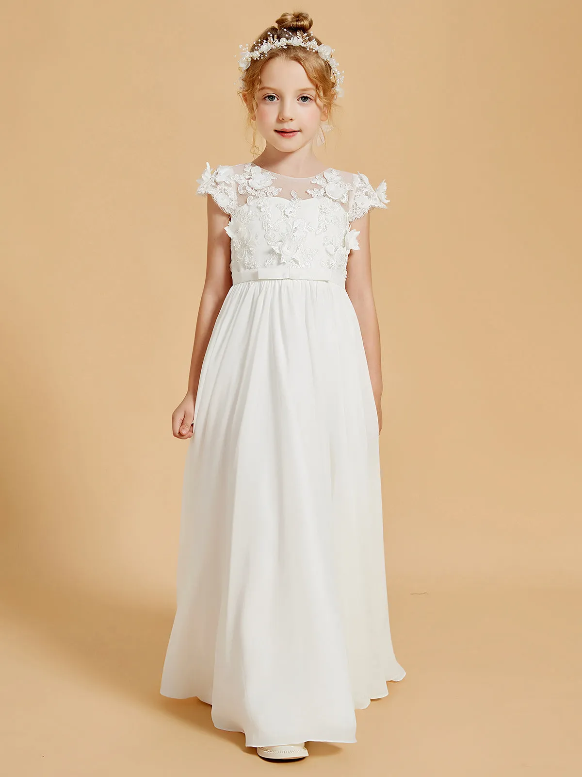 Charming Flower Girl Dresses with Chiffon and Appliqued Details