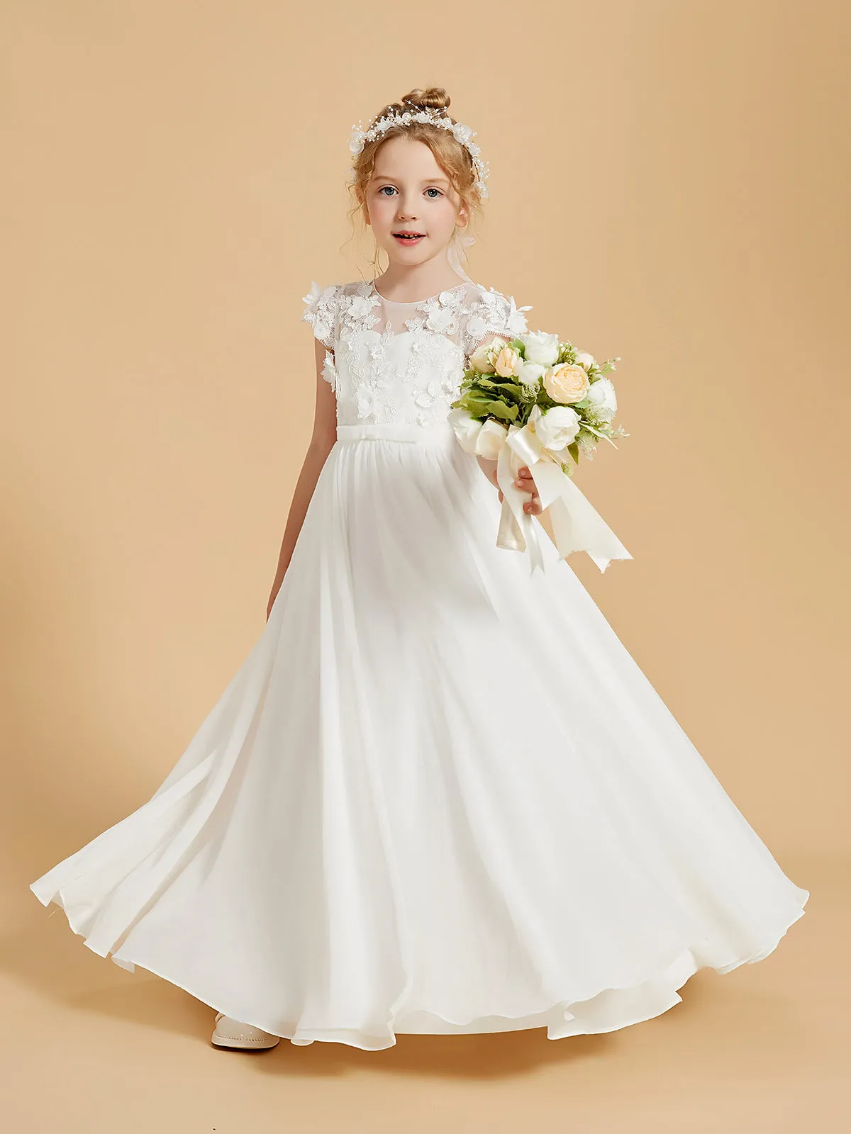 Charming Flower Girl Dresses with Chiffon and Appliqued Details