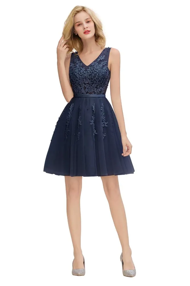 Charming V-Neck Tulle Lace Appliques Short Homecoming Dress Aline Backless Party Dress