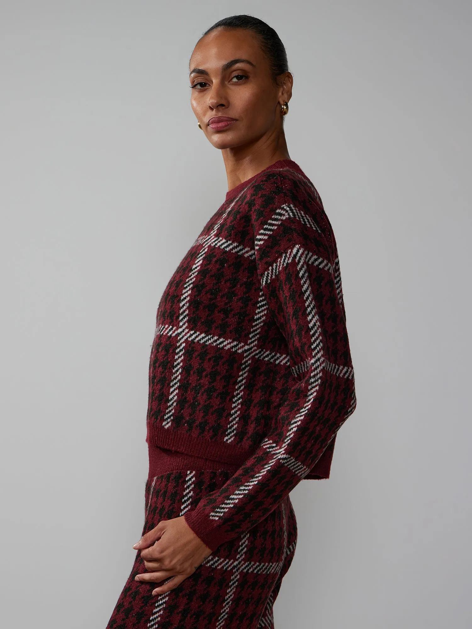 Long Sleeve Houndstooth Plaid Sweater