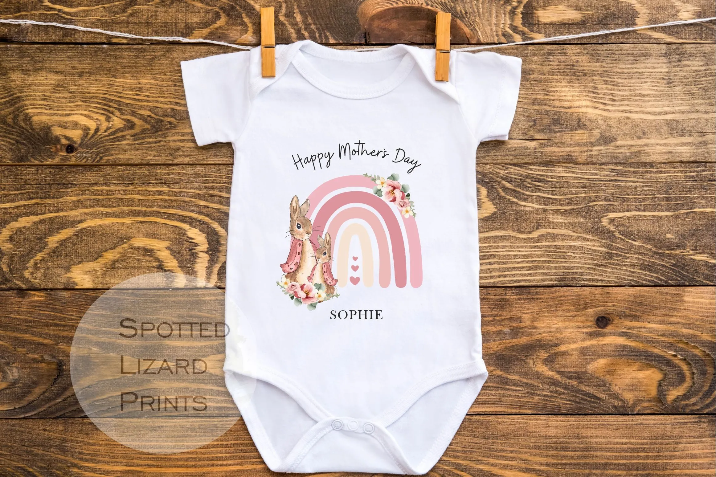 Peter Rabbit Happy Mother's Day MUMMY Baby Outfit (First Mother's Day 1st Mother's Day Mummy l New Mum Gift | Love My Mum)